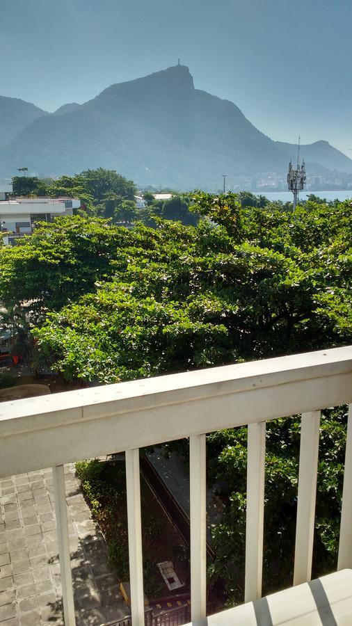 Afranio Melo Franco Acomodação com café da manhã  *